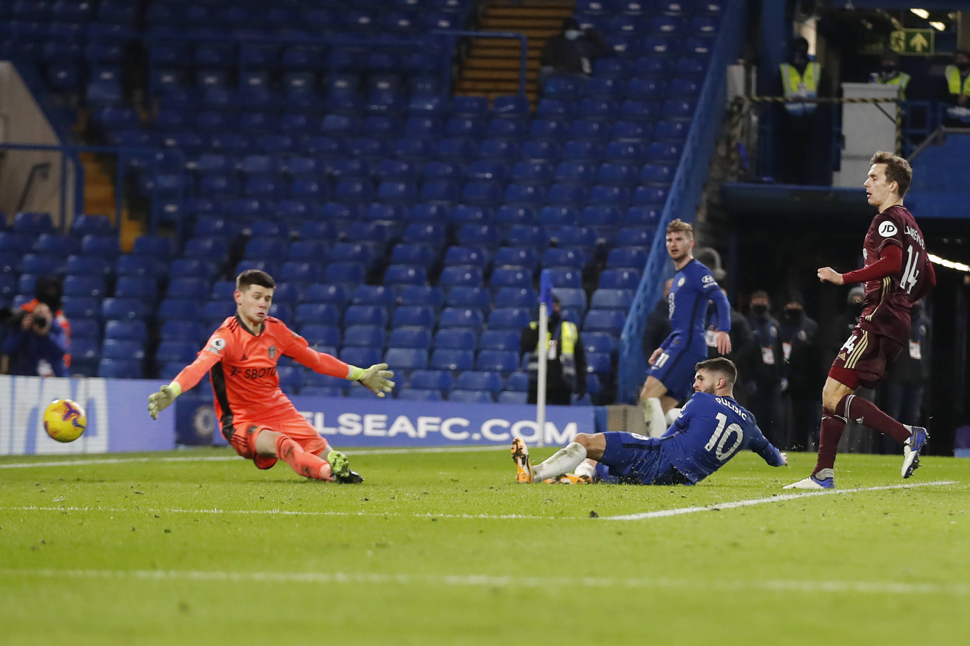 却在比赛中 却在比赛中