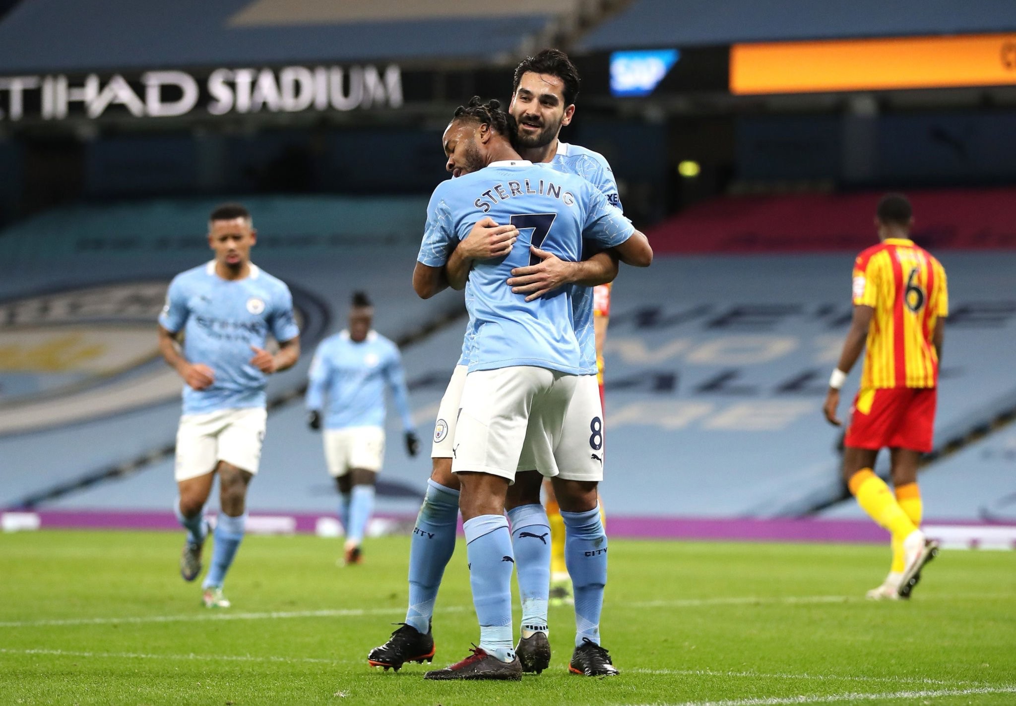 然活力十足 然活力十足